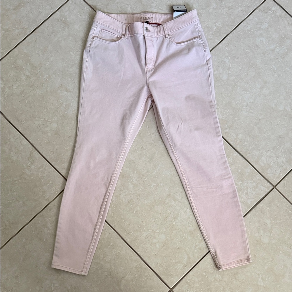 White House Black Market Women's Soft Pink Skinny Jeans